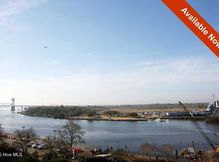 10 Grace St #605, Wilmington, NC 28401