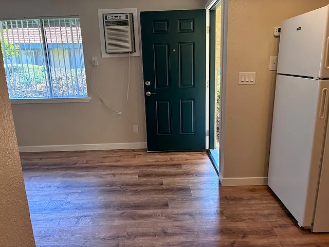 Adobe Villa Apartments — Photo 78
