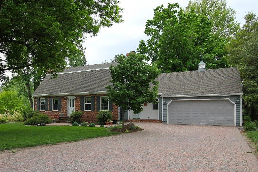 5 Brian Dr photo 1