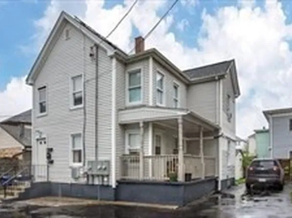 34 Quequechan St, Fall River, MA 02723