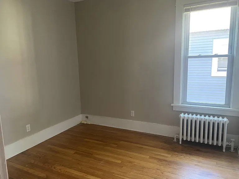 51 Hollywood Ave #2F — Photo 6