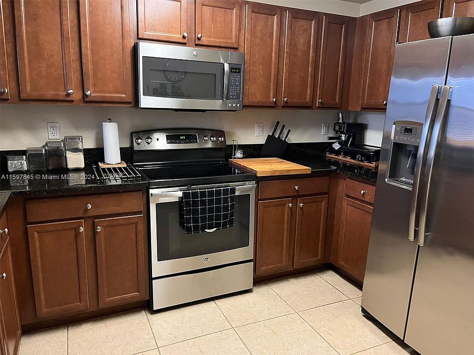 1st image of 8850 NW 97th Ave APT 104