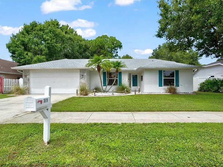 1019 Snead Ave — Photo 1