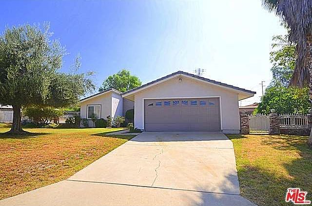 1st image of 11980 Ivy Ln