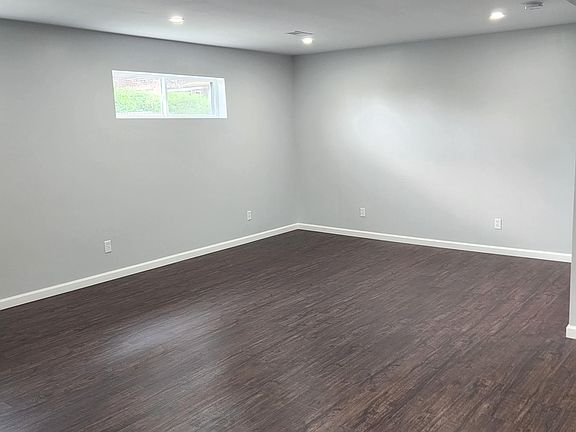5th image of 1202 Niagara St #1