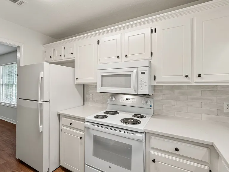 44 Griffith Rd #2 — Photo 5