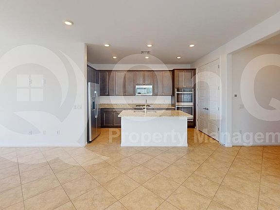 4th image of 13112 E Cembeline Ln