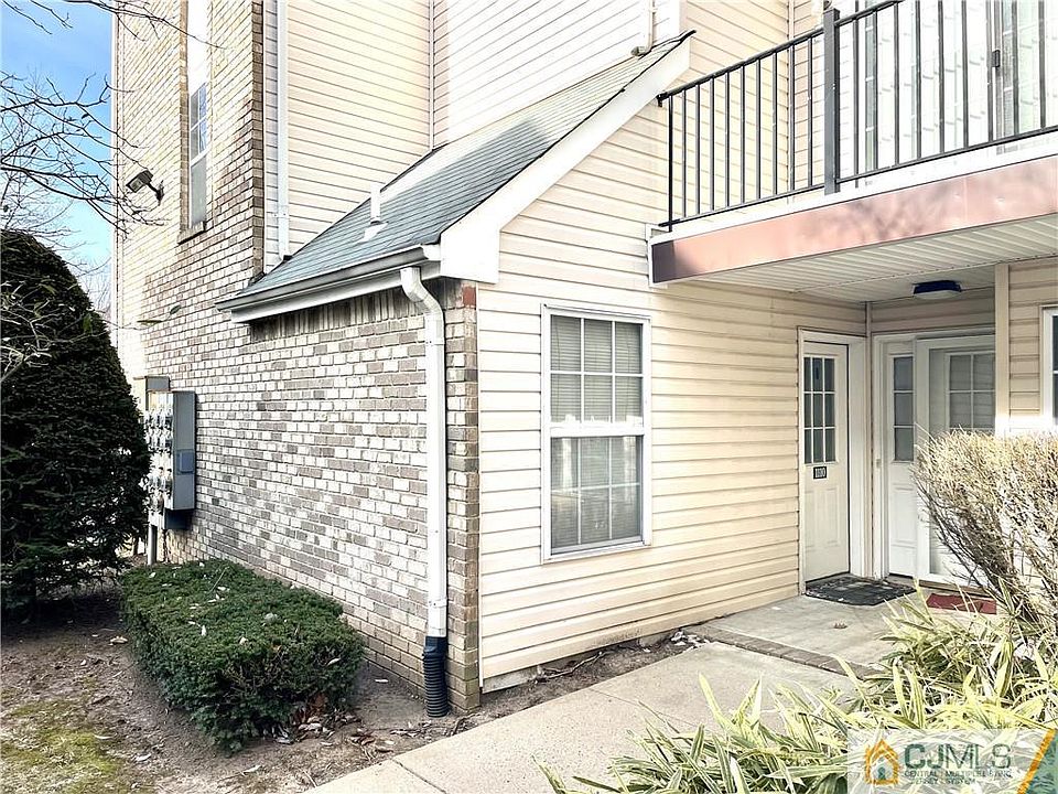 1st image of 1110 Stony Brook Way