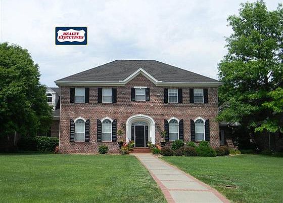 1st image of 1412 Sharingbrook Dr