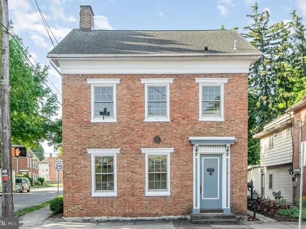 240 E Main St, Mechanicsburg, PA 17055