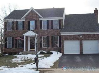 833 Hawks Run Ct SE, Leesburg, VA 20175