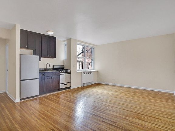 2nd image of 5545 Netherland Ave APT 3G