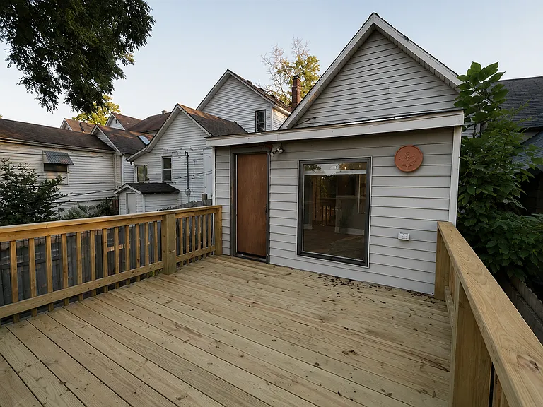 1218 W 20th Ter — Photo 11
