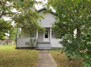 405 W 3rd St, Sparta, IL 62286
