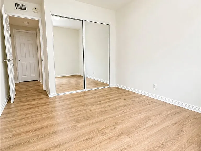 10636 Woodley Ave #43 — Photo 3