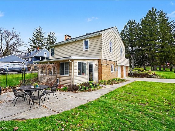 4th image of 8084 Wright Rd