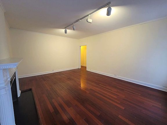 2nd image of 251 W 81st St #4X
