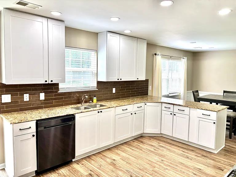 280 Walkbridge Way — Photo 4