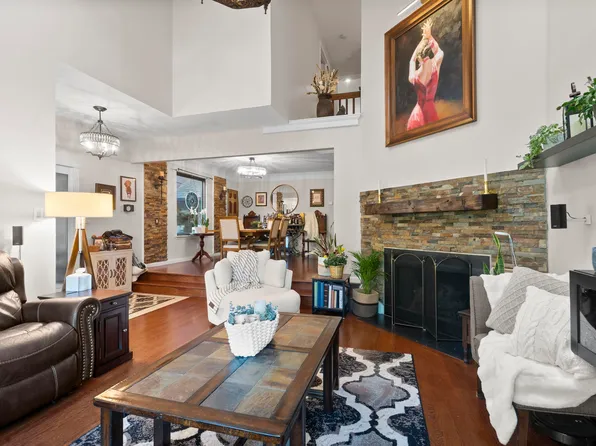 289 Sunset Ky, Secaucus, NJ 07094