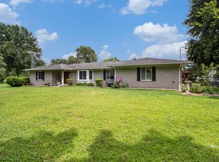 9301 Hannan Rd, Romulus, MI 48174