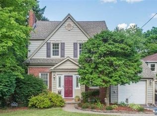 2 Dogwood Dr, West Orange, NJ 07052