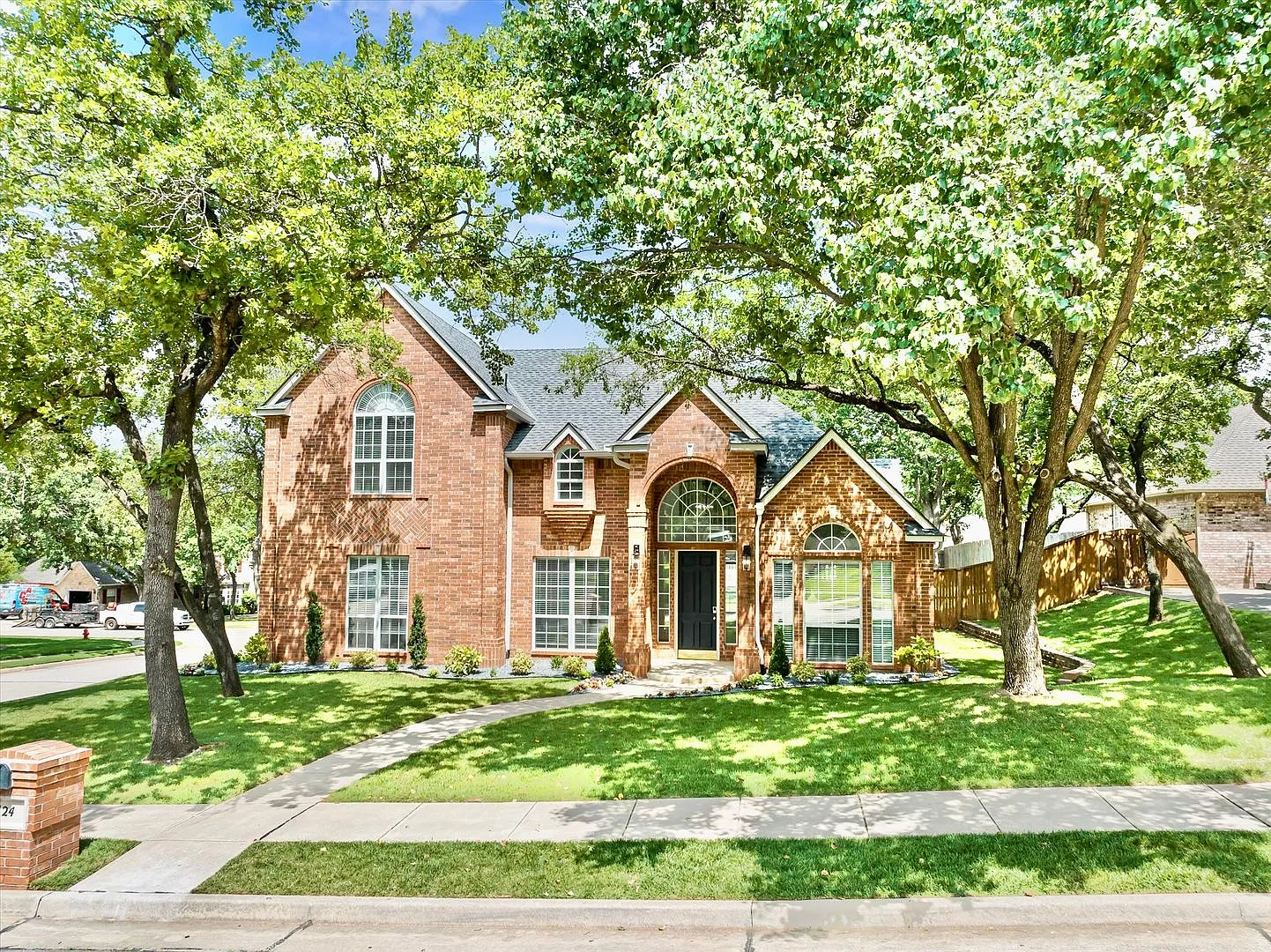 Exclusive Luxury Lease-124 N Crosstimber Trail off Route 66 and I-35 in Edmond, Oklahoma — Photo 1