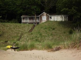9039 Lakeshore Dr, West Olive, MI 49460