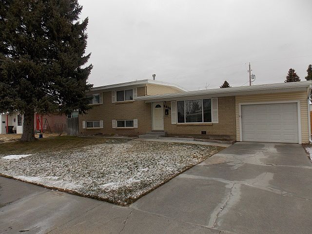 1st image of 2235 Wahlquist Dr