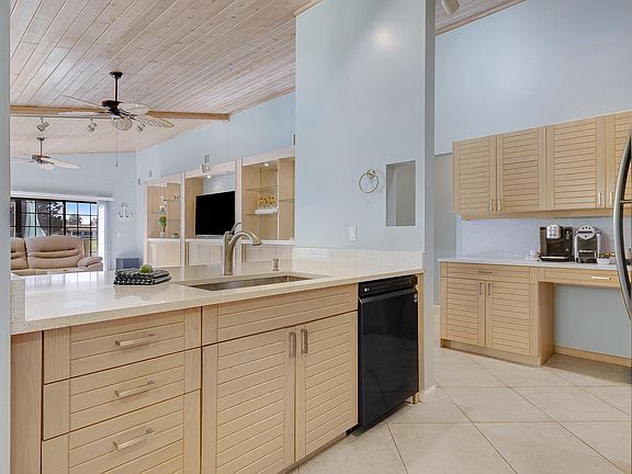 5th image of 9431 Calliandra Dr