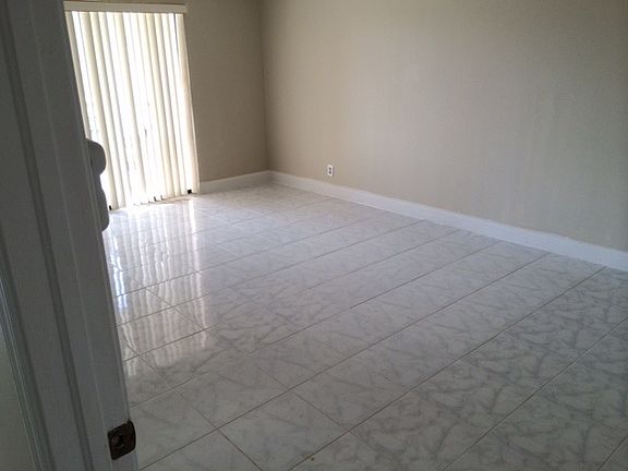 4th image of 5981 Via Vermilya APT 303