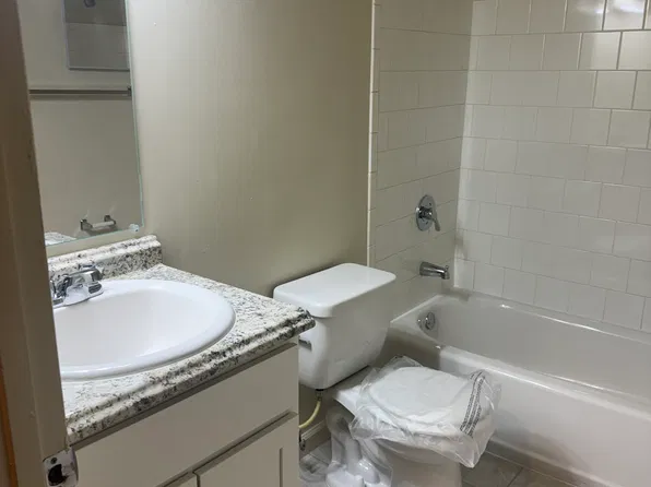 2202 Round Rd #1, Brooklyn, MD 21225