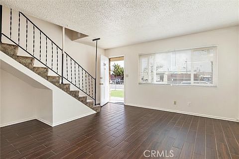 1st image of 2221 Oak St #1