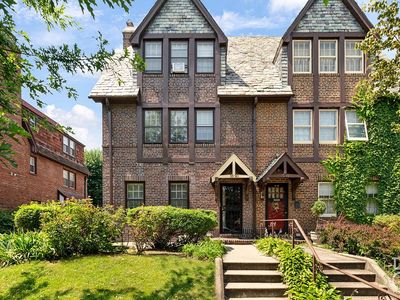 3550 87th St, Flushing, NY, 11372