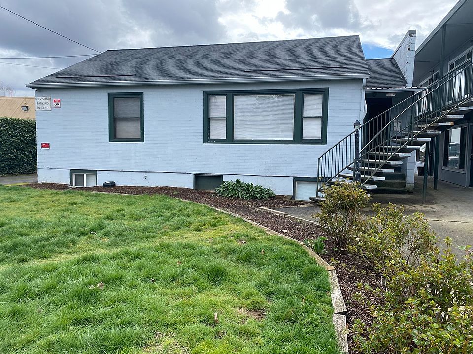 1st image of 8104 SE Raymond St #12-B