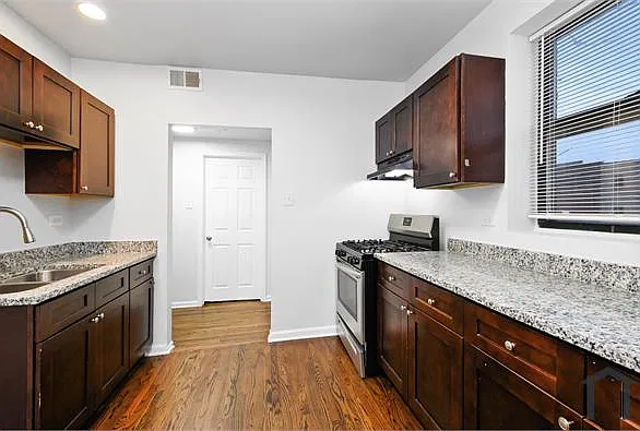 2 bed, $1,299 — Photo 2