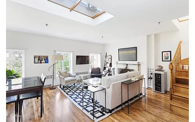 Rented by Douglas Elliman | media 2