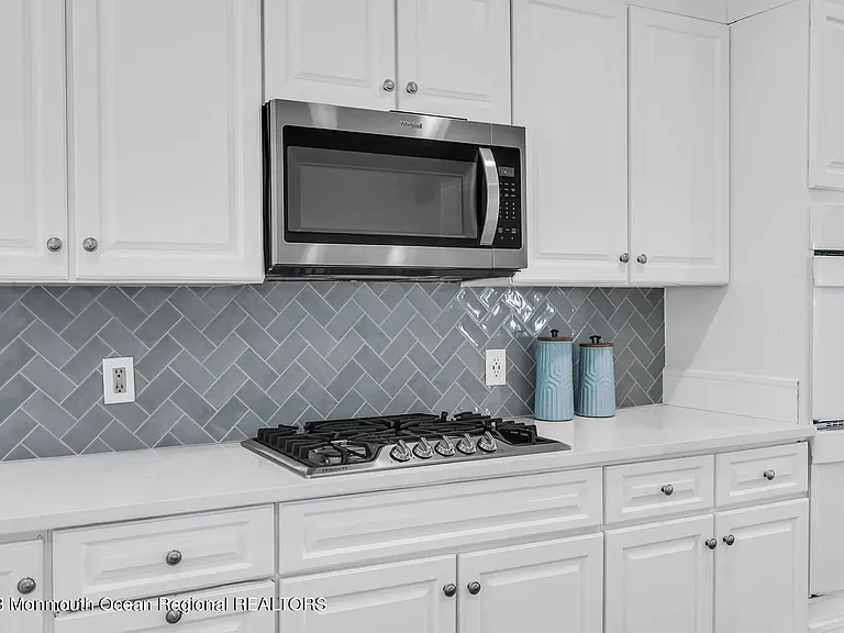 306 Ocean Rd — Photo 15