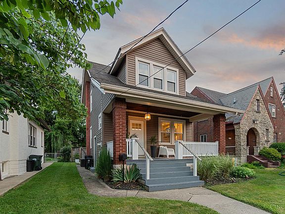 2nd image of 2613 Leslie Ave