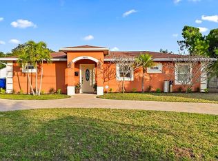 9691 2nd St N, Saint Petersburg, FL 33702
