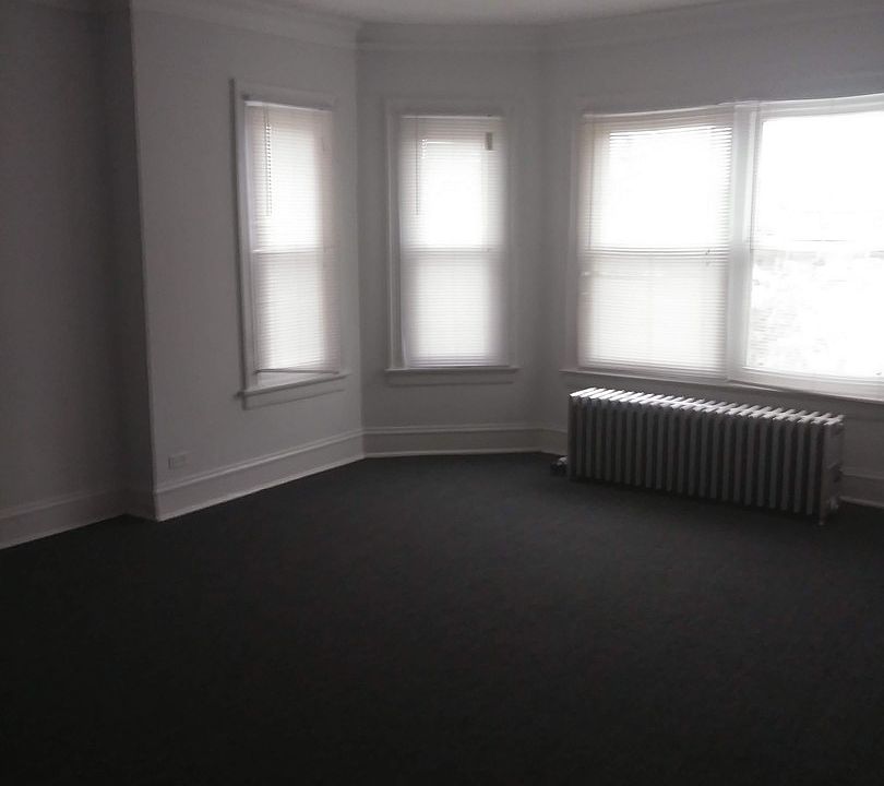 2nd image of 7952 S Phillips Ave APT 3