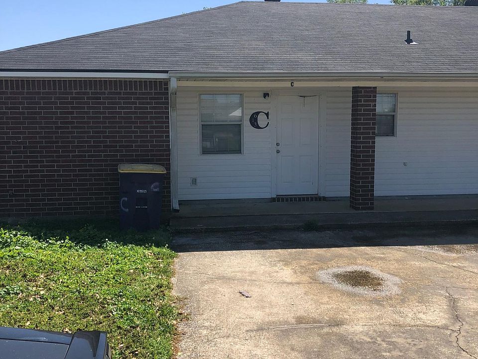 1st image of 613 N Kinney Ave #C