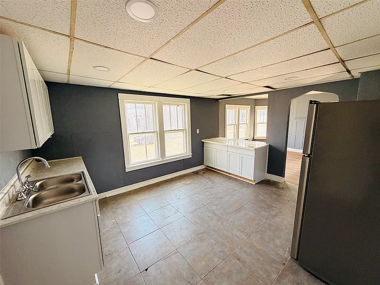 528 Chenango St #1 — Photo 4