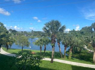 225 Bonnie Blvd APT 212, Palm Springs, FL 33461