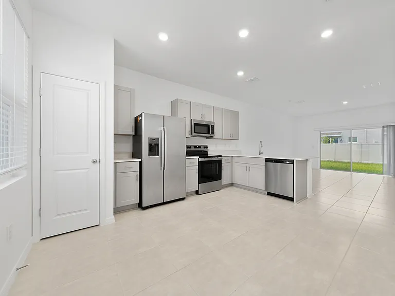 2916 Skyline Loop — Photo 6