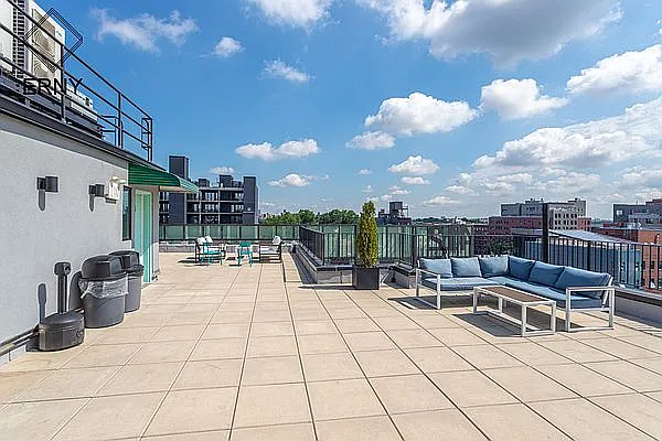 Rented by ERNY LLC | media 33