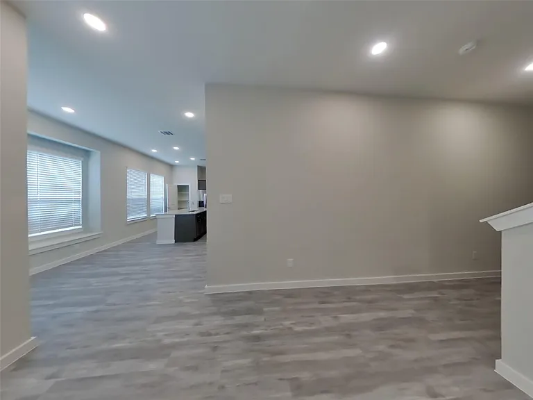 22709 Terrazzo Dr — Photo 2