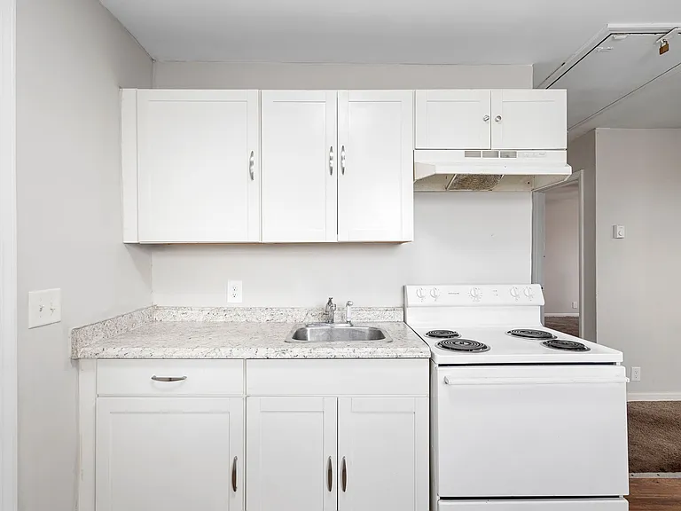 1621 Arthur Ave #C — Photo 16