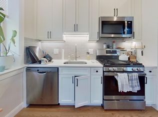 191 Porter St #5, Boston, MA 02128
