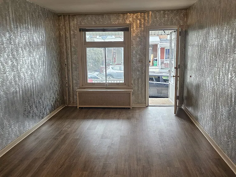 428 W Cedar St — Photo 4