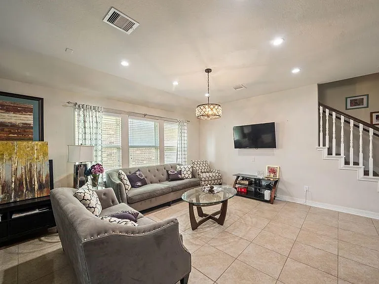 8819 Chaco Hill Ln — Photo 9